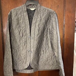 Elegant Gray Quilted Blazer